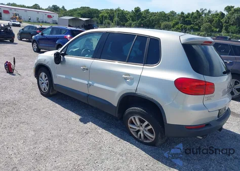 2012 Volkswagen Tiguan Le из США, поврежденный, VIN WVGAV7AX9CW590027